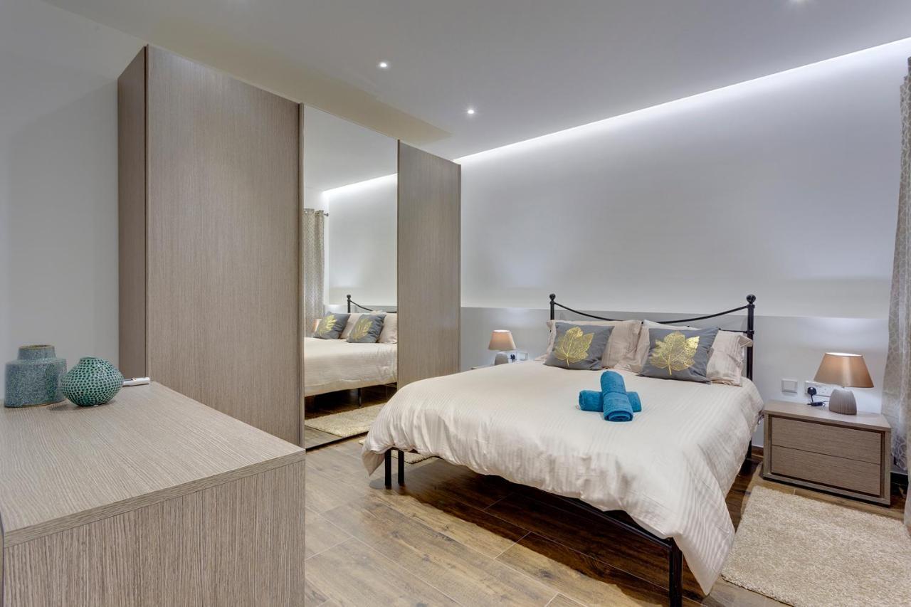 Luxury 3Br Apartment With Marina Views Gzira Exterior photo